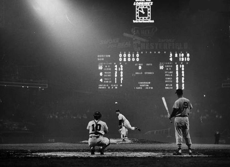 OTD in 1960: The new scoreboard at - Chicago White Sox